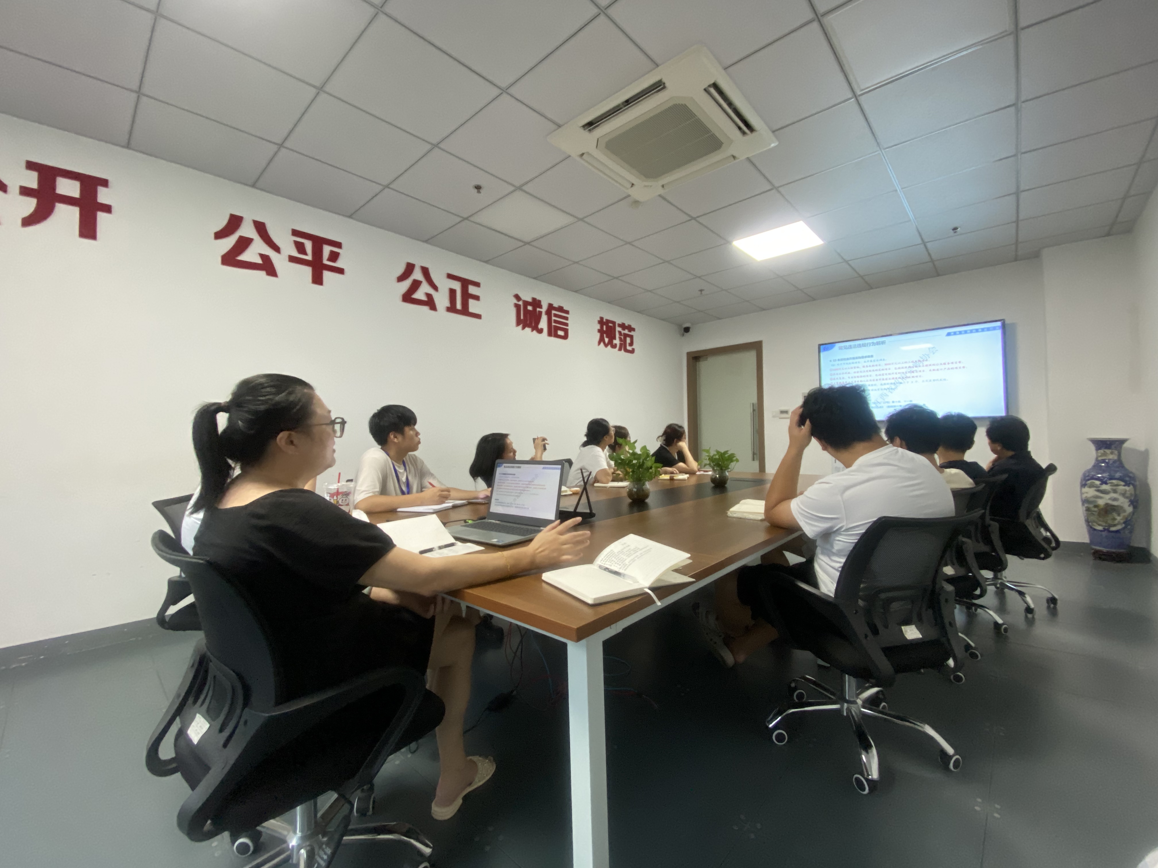 1756178157122541.jpg cb717b88e9d6121eb636dc0d52684e7.jpg